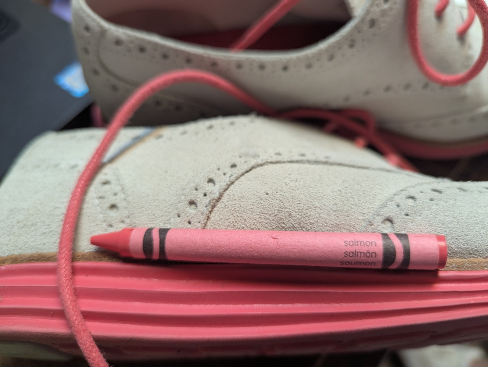 Cole Haan Lunargrand Wingtip Oxford Suede Shoes Womens 8B Gray Pink