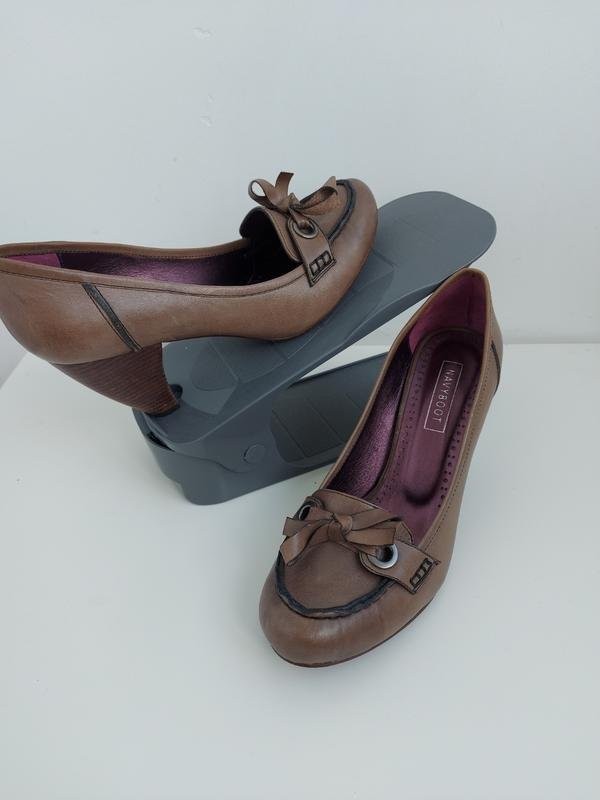 women navy boot heels beige leather 39