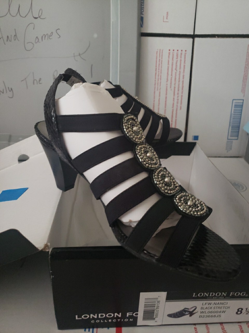 London Fog Nanci Womens Black Strappy Sandals Shoes Size 8.5 M NIB #00s
