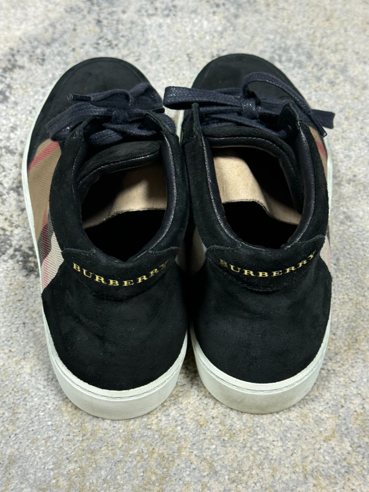 Burberry Sneakers Hi Top Women’s Size (38.5 EU-8 US) Nova Check Suede