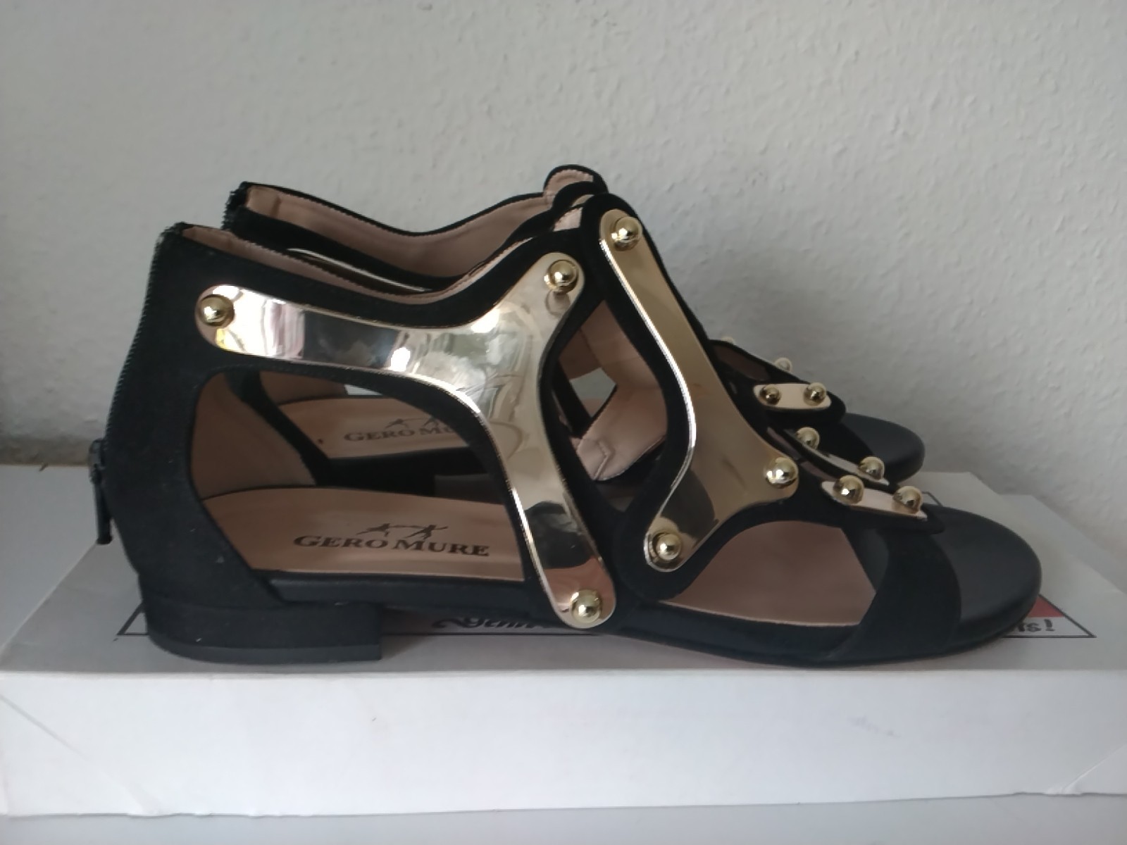 Gero Mure, sandals size 39, black gold, leather, mint condition