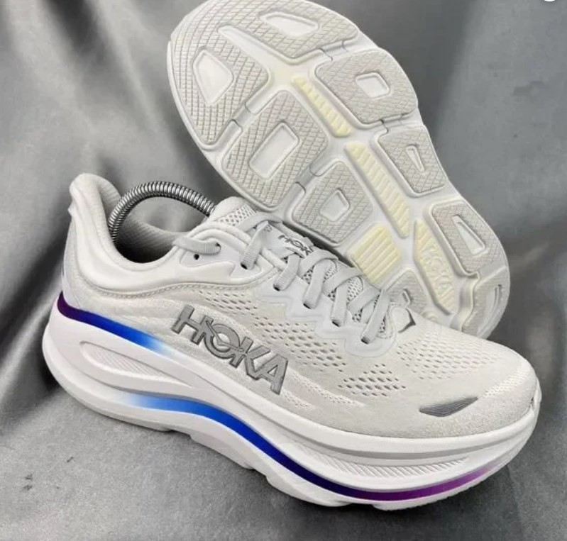 New Hoka Bondi 9 Women’s Color Cosmic Grey/White Size 9