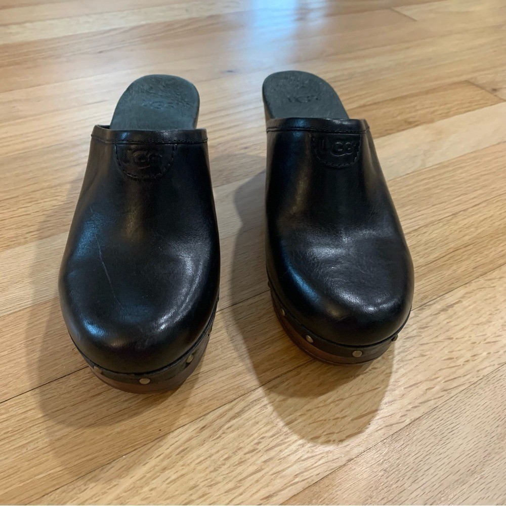 Ugg Abbie Studded Leather Platform Clog Mule US Size 6 Winter Fall Bohemian