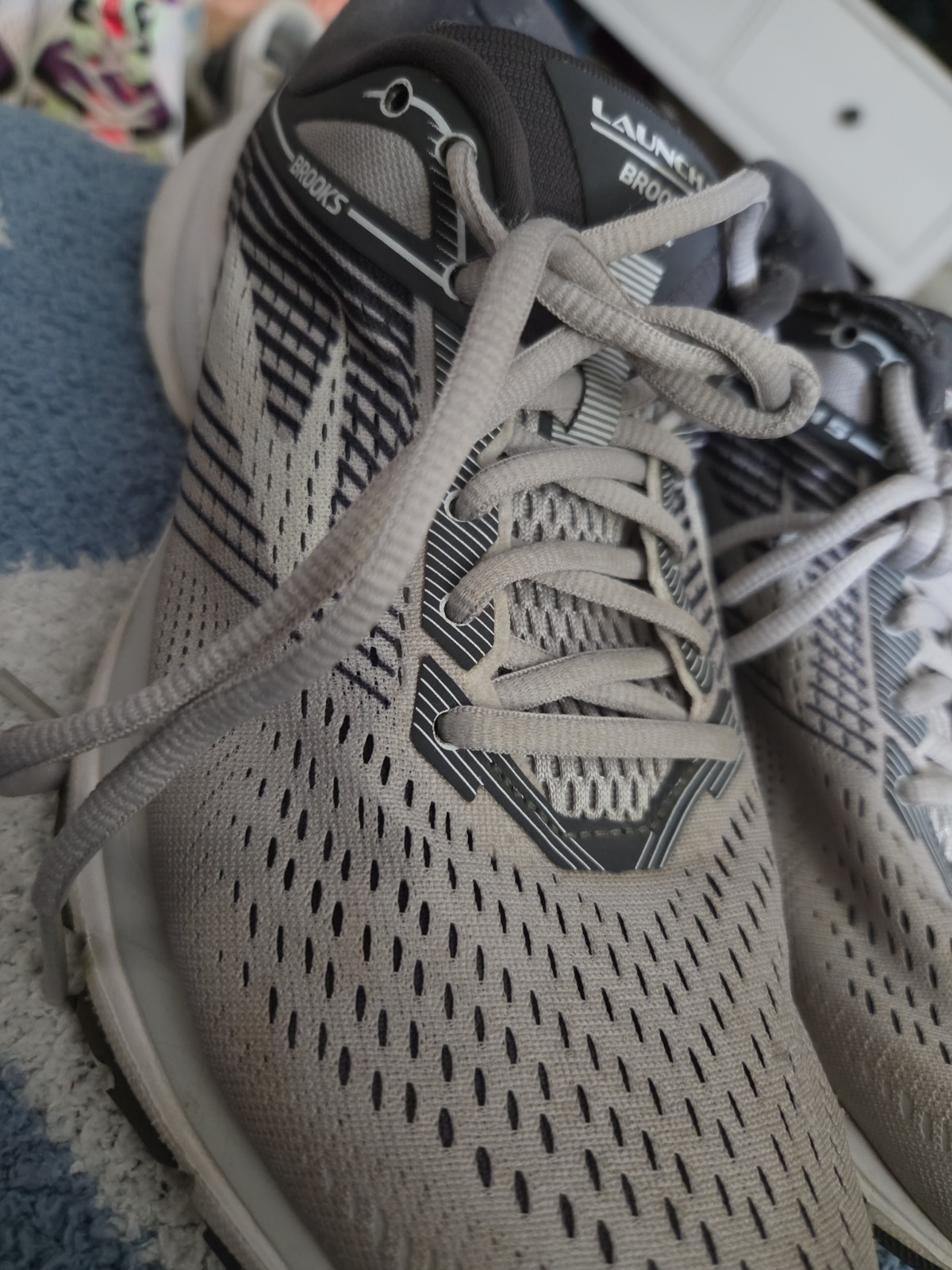 Brooks Launch 5 Running Shoes (Women’s US 9.5 / EUR 41) – Grey/Black, in…