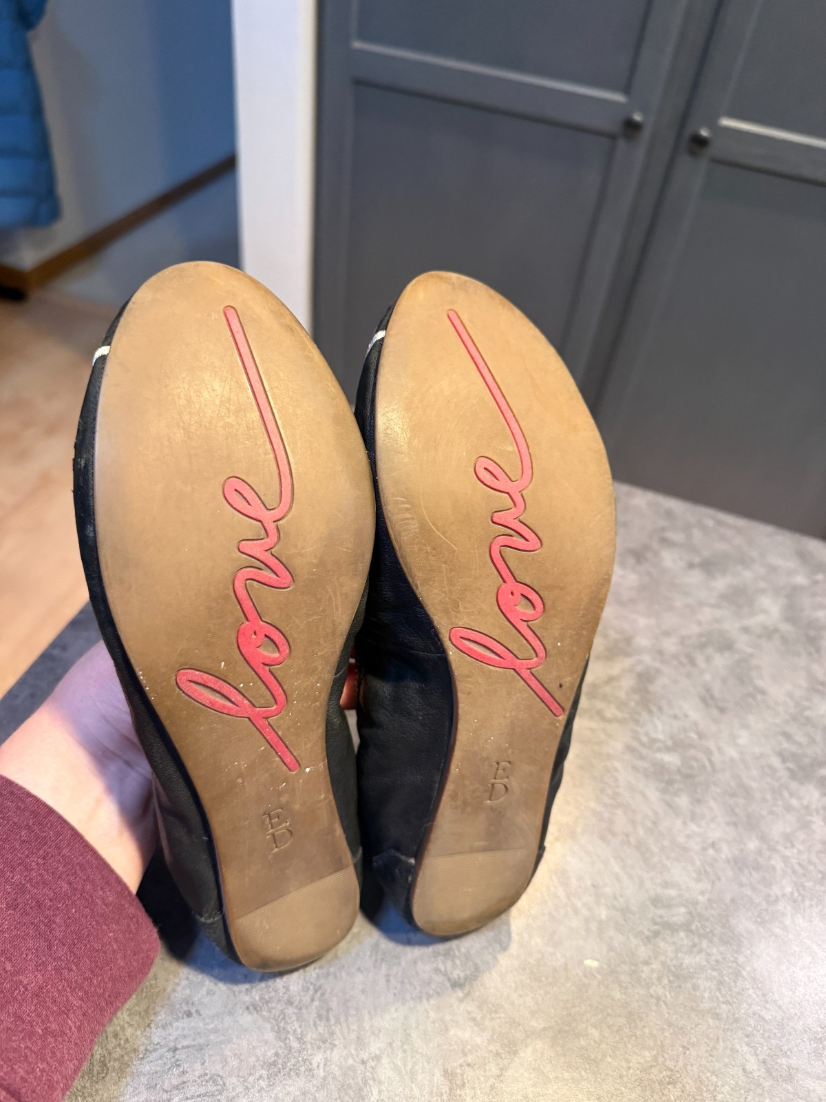 ED Ellen Degeneres Langston Ballet Flats Black Size 9 Embroidered Love Leather