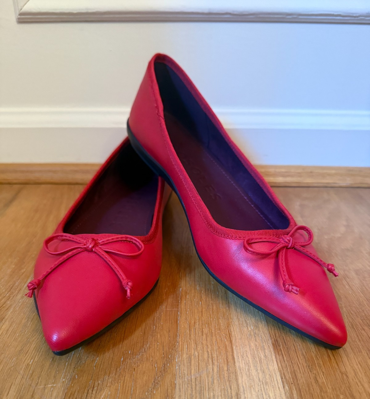 AEROSOLE NWOB Red Vegan Leather Pointed Toe Ballet Flats Shoes Size 9.5