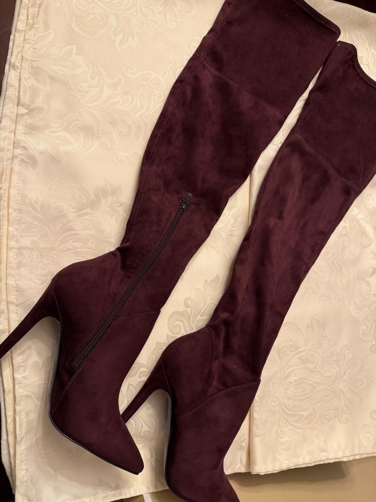 Size 9M Kendall and Kylie Thigh Boots High Heel Kayla Burgundy Suede Above Knee