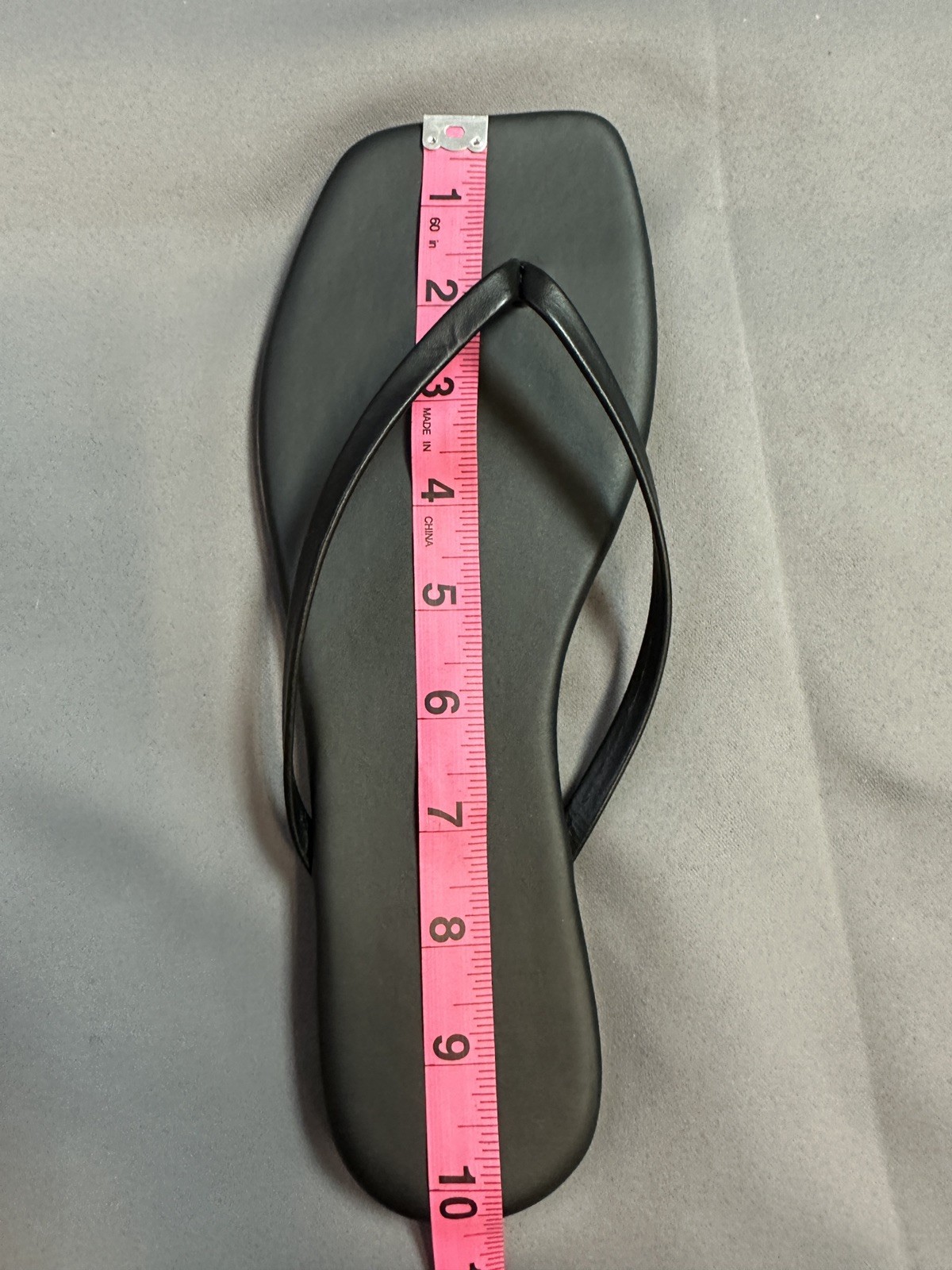 New TKEES Square Toe Lily Women’s Black Leather Thong Sandals/Flip Flops – US 9