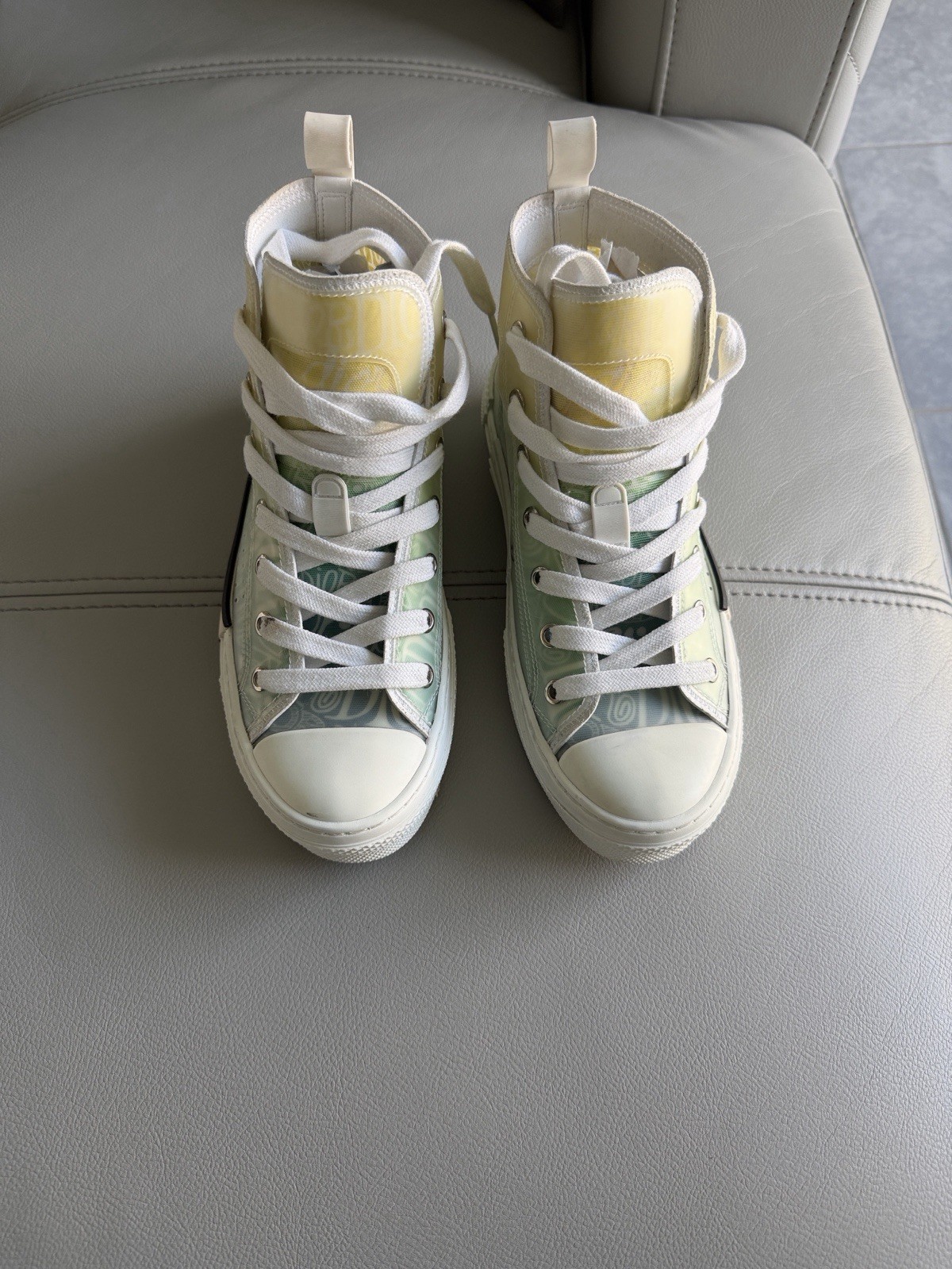 Authentic Christian Dior B23 sneakerShoes Dior limited edition size 36