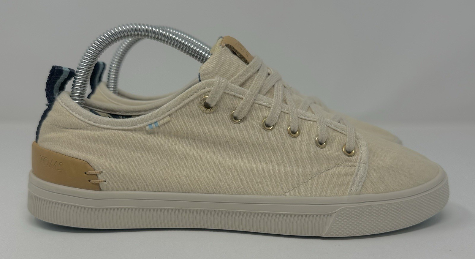 Size 7.5 – Tom’s trvl lite Women Canvas Beige Walking Lightweight Casual Daily