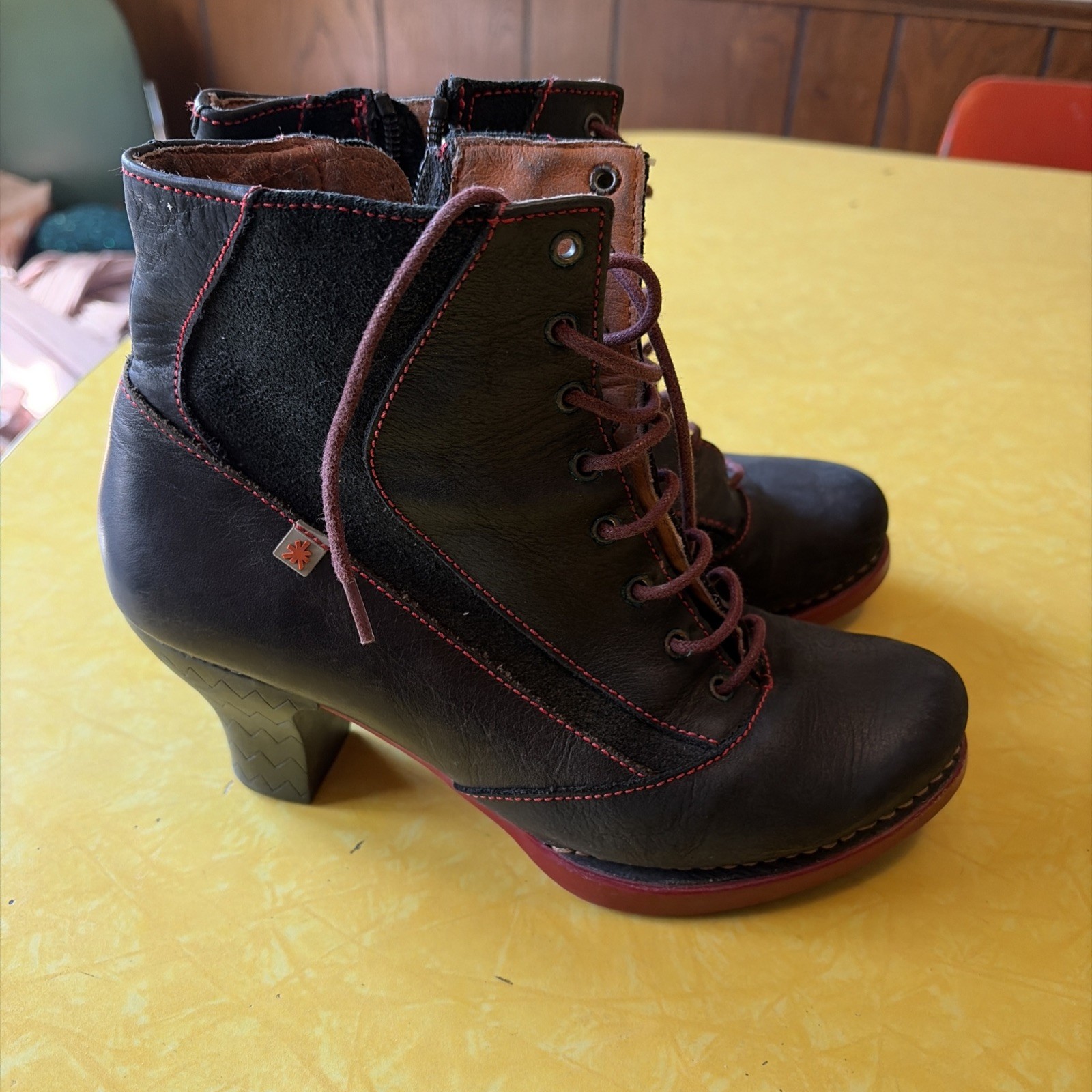 The Art Company Black Leather Ankle Boots Size 37 (6.5/7)