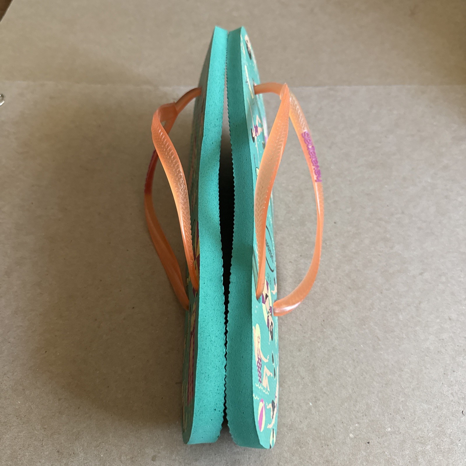 Havaianas Slim Green Pool Party Design with Orange Gel Straps 41/42 – New