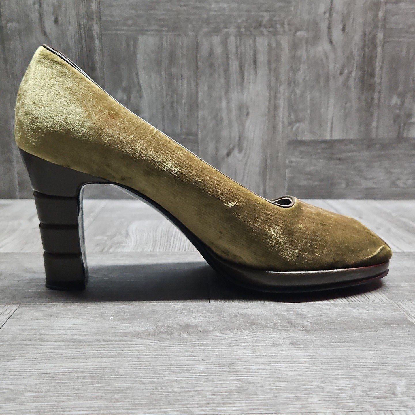 Salvatore Ferragamo Green Velvet Peep Toe Pumps 6B