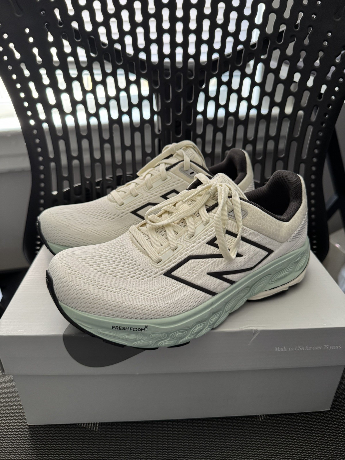 Women’s New Balance Fresh Foam X 860v14 – 8.5D- Sea Salt/Angora/Clay Ash NO box!