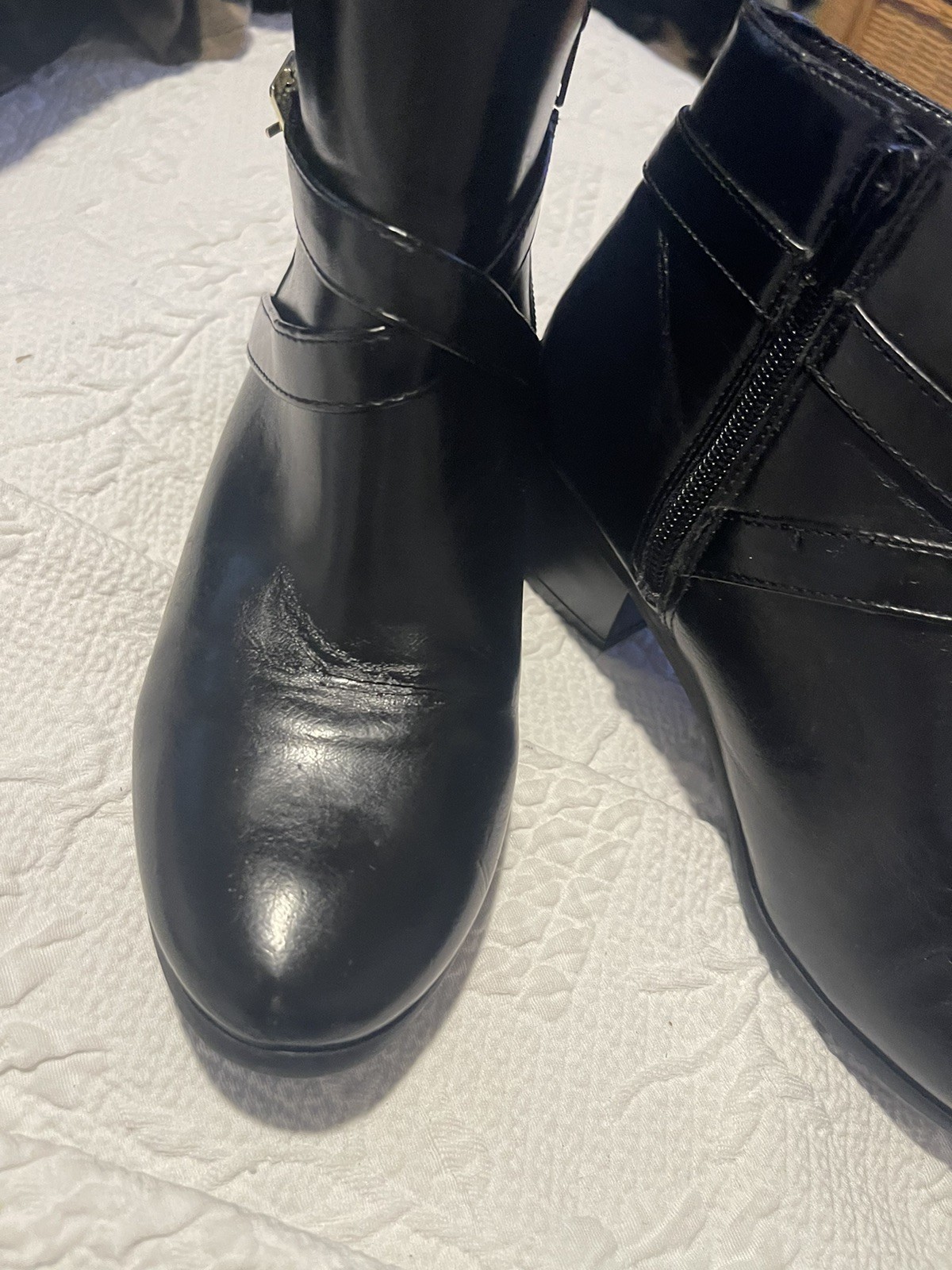 London Fog Womens Sz 7.5 Black Faux Leather Ankle Boots