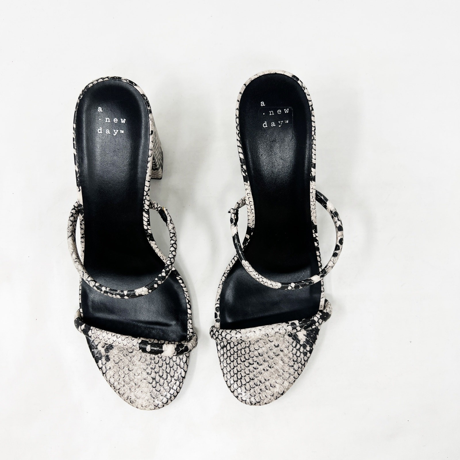 A New Day Size 10 Snake Print Snakeskin Faux Leather Strappy Chunky Block Heels