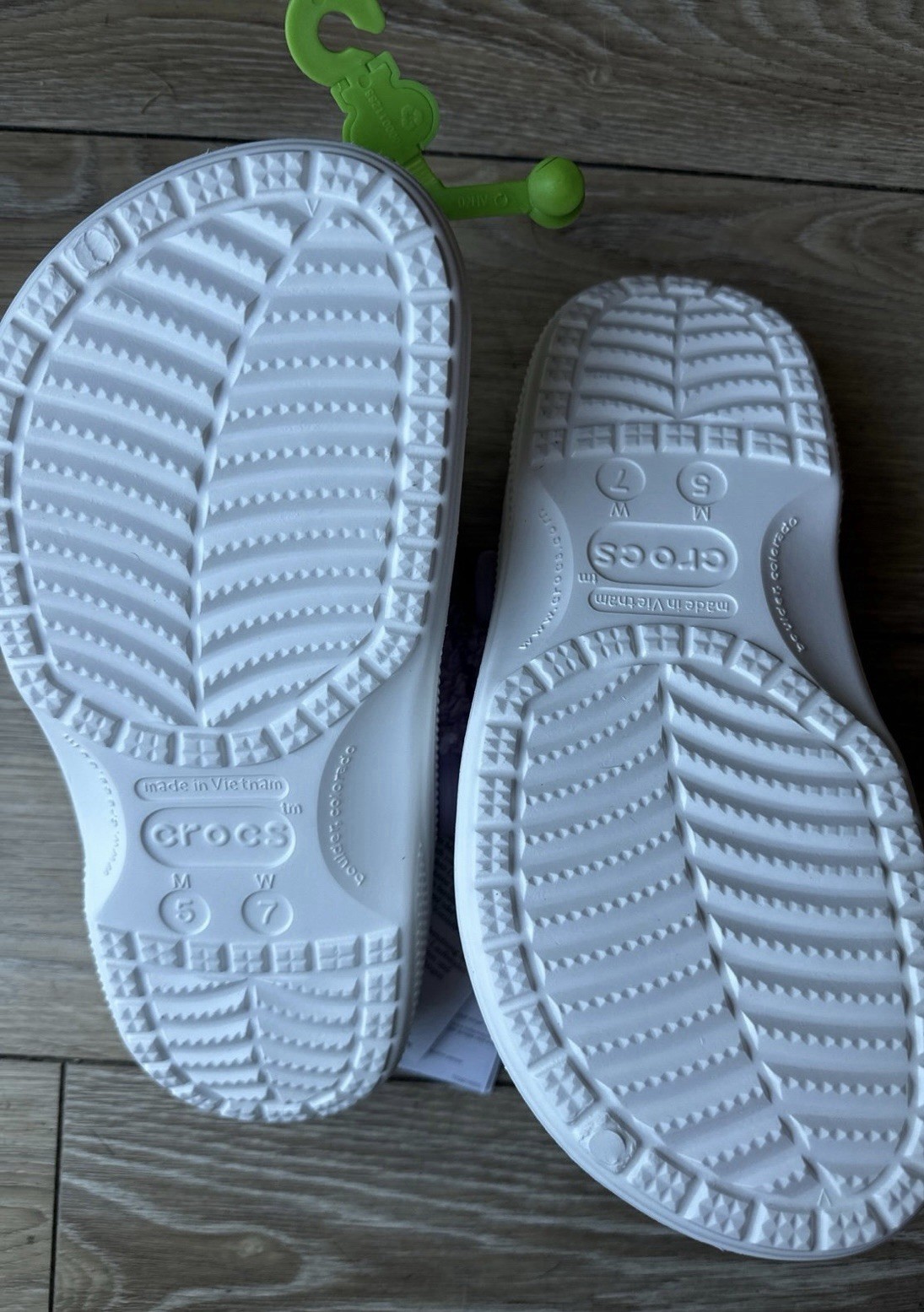 CROCS BAYA LINED FUZZ-STRAP CLOG 206633-577 WHITE UNISEX US W7/M5