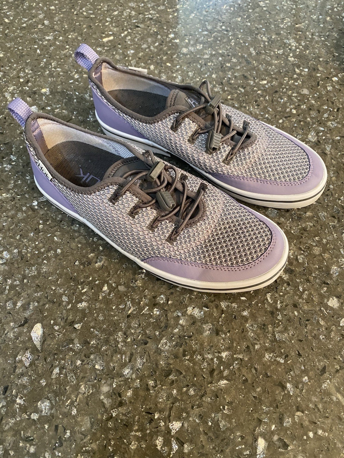 Huk Women’s Size 8 Mania Fishing Shoes Lilac Charcoal