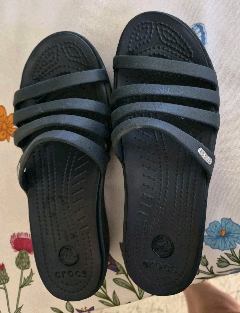 Crocs Women’s Strappy Rhonda Wedge Slip On Dress Navy Sandals Size 6