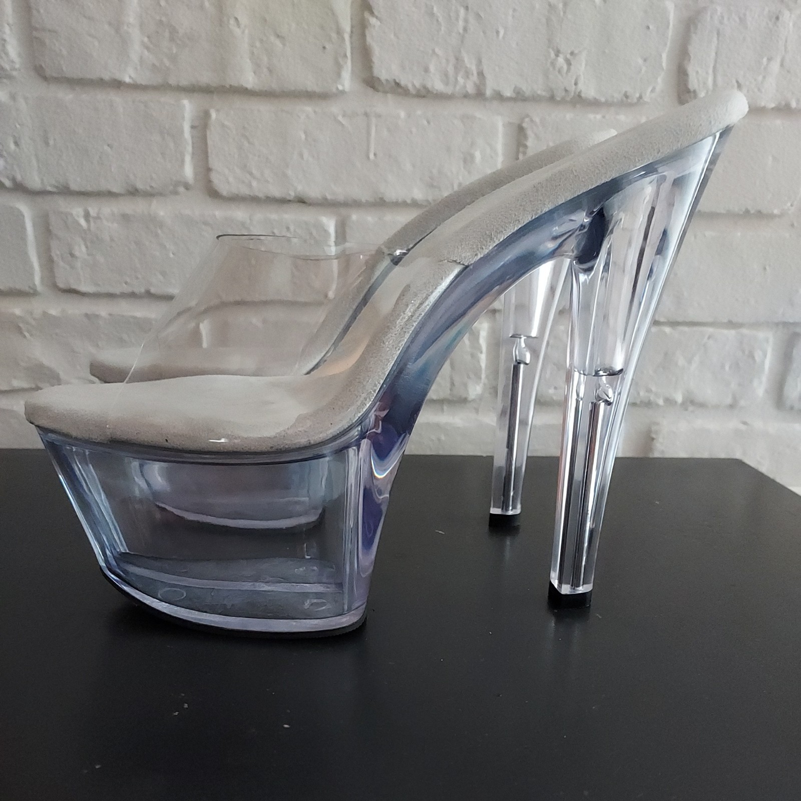 Pleaser Sky-301 Clear 7″ Heel Size 11