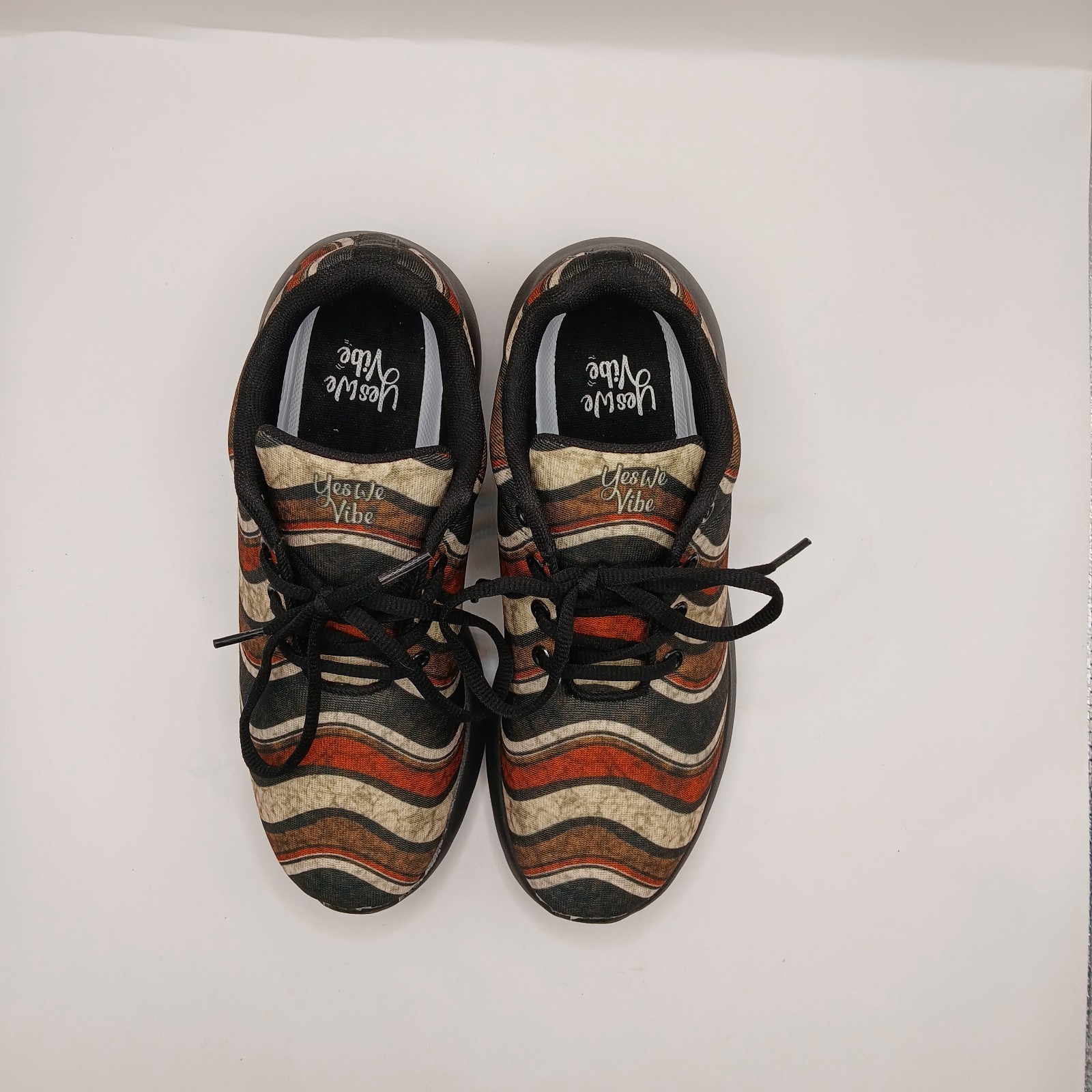 Yes, we vibe Unisex shoe women’s size 8 men’s size 6 multicolor
