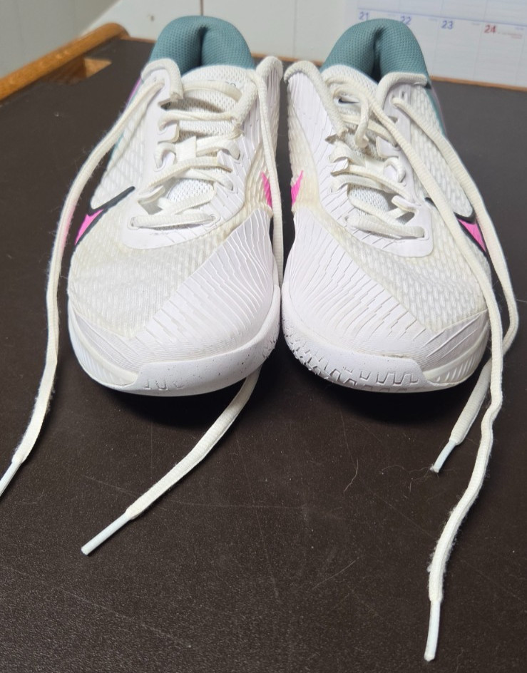 Nike Court Air Zoom Vapor Pro 2 Womens 9 White Pink Green Lace Up Tennis Shoes