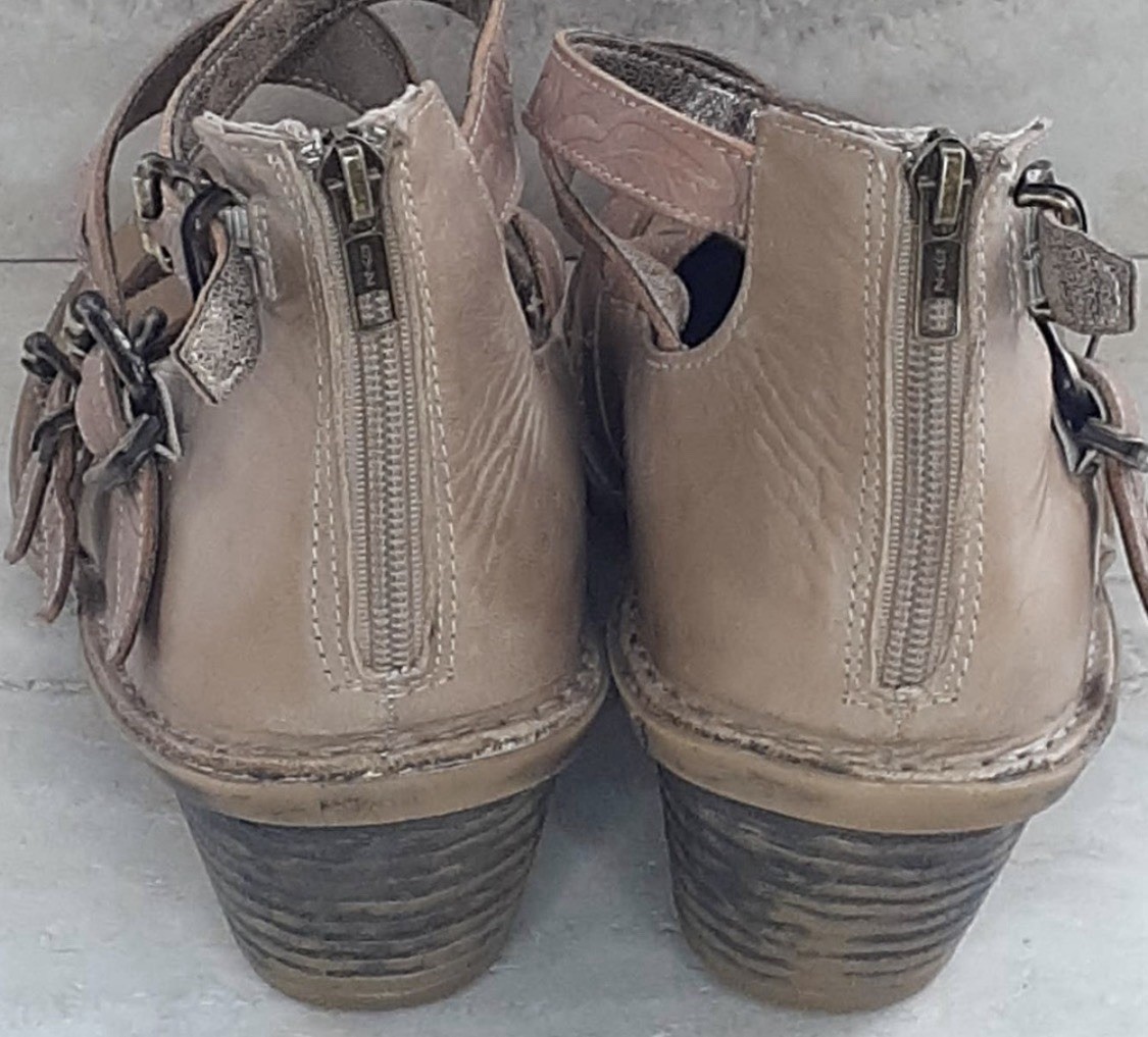 OTBT Biker Wedge Mary Janes Rounded Toe 100% Leather Size 11 Back Zip