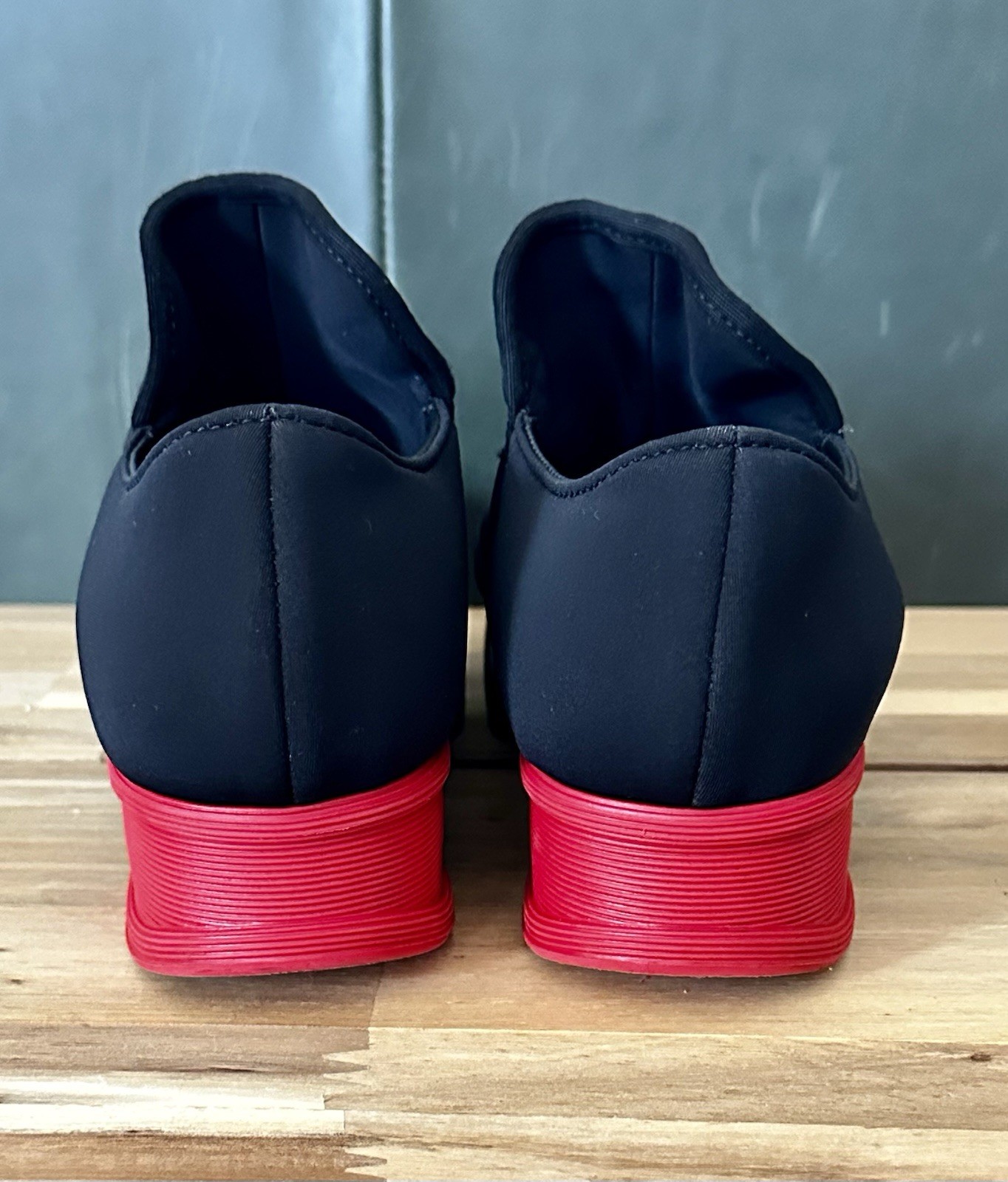 iRi WES I Women’s Sneaker Black/Red Neoprene Low Top EU 37 US 7 Made In Italy
