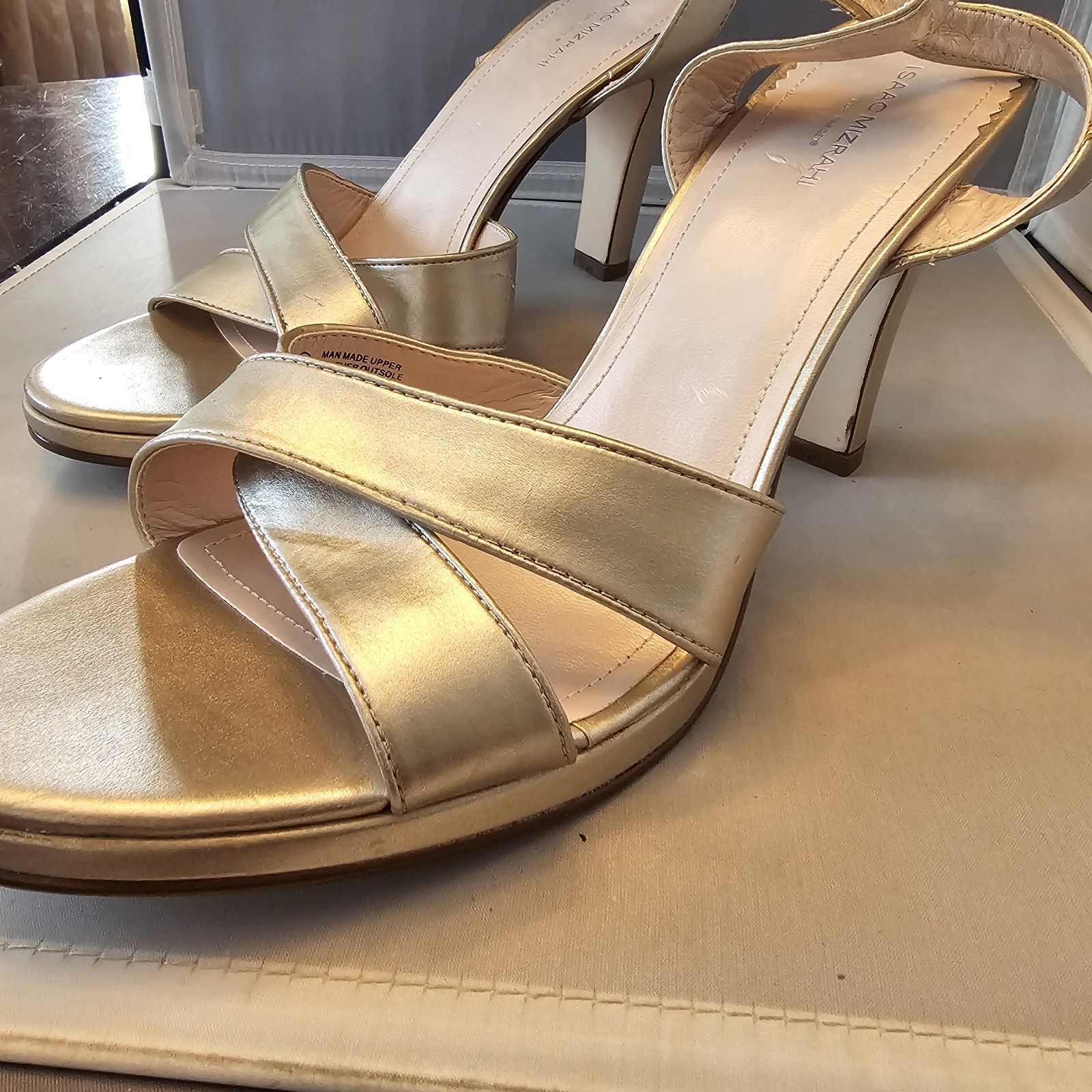 ISAAC MIZRAHI for Target Size 12 Erin Leather Outsole Man Made Upper Made China