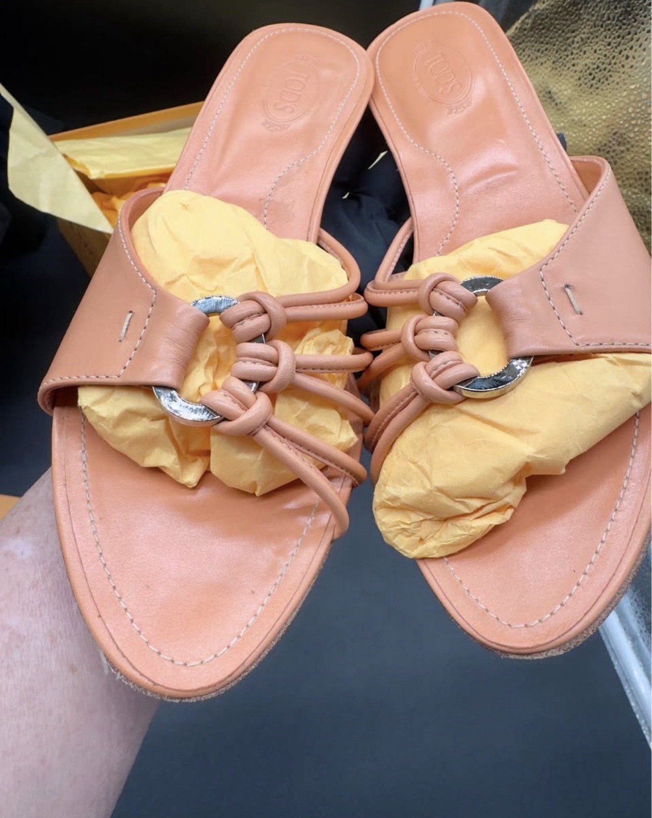 TOD’S “Brigitte” Ladies Salmon Leather Heels, Size 8