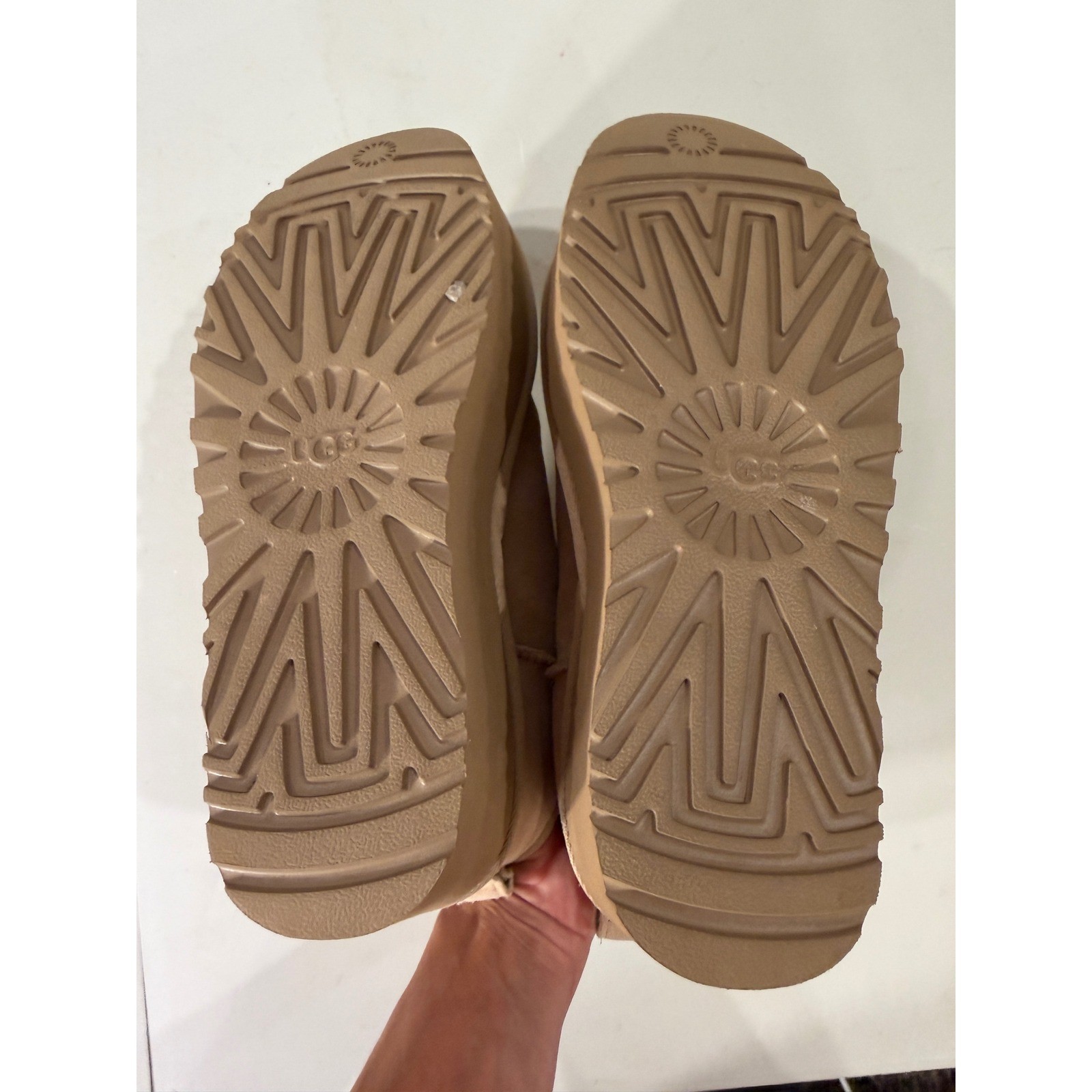 UGG Classic Ultra Mini Platform Boot Driftwood Suede Tan 1135092 Womens 7