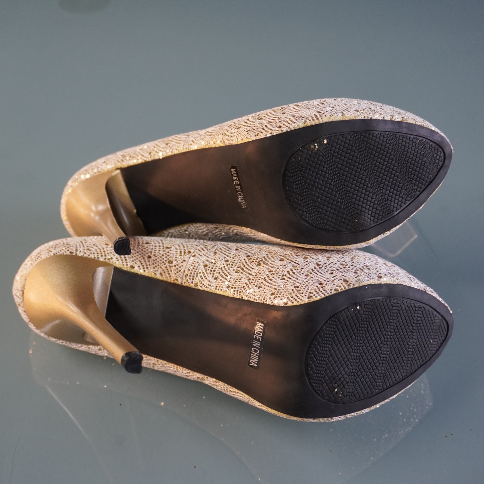 De Blossom Collection Gold Glitter Platform Pumps Heels Size 10 Wedding Prom