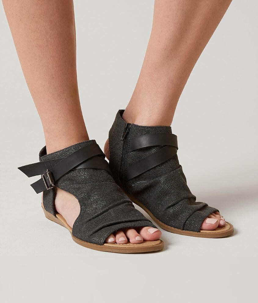 Not Rated Avana Black Shimmer Buckle Strap Open Toe Bootie Sandals Size 8 In box