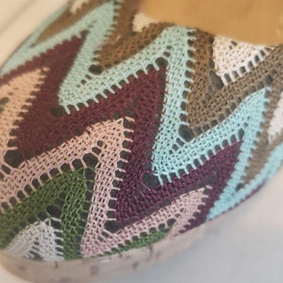 Diba Girl Chevron Print Cork Platform Heels Size 6.5M Multicolor Green Beige Bro