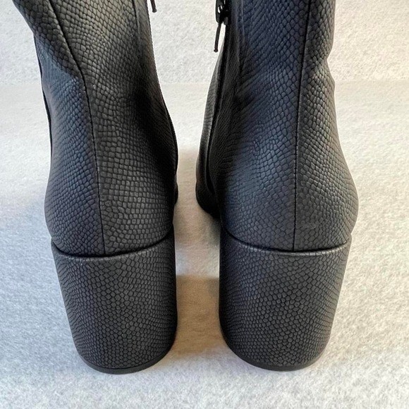 Black ankle boots with textured reptile skin pattern, size US 10M