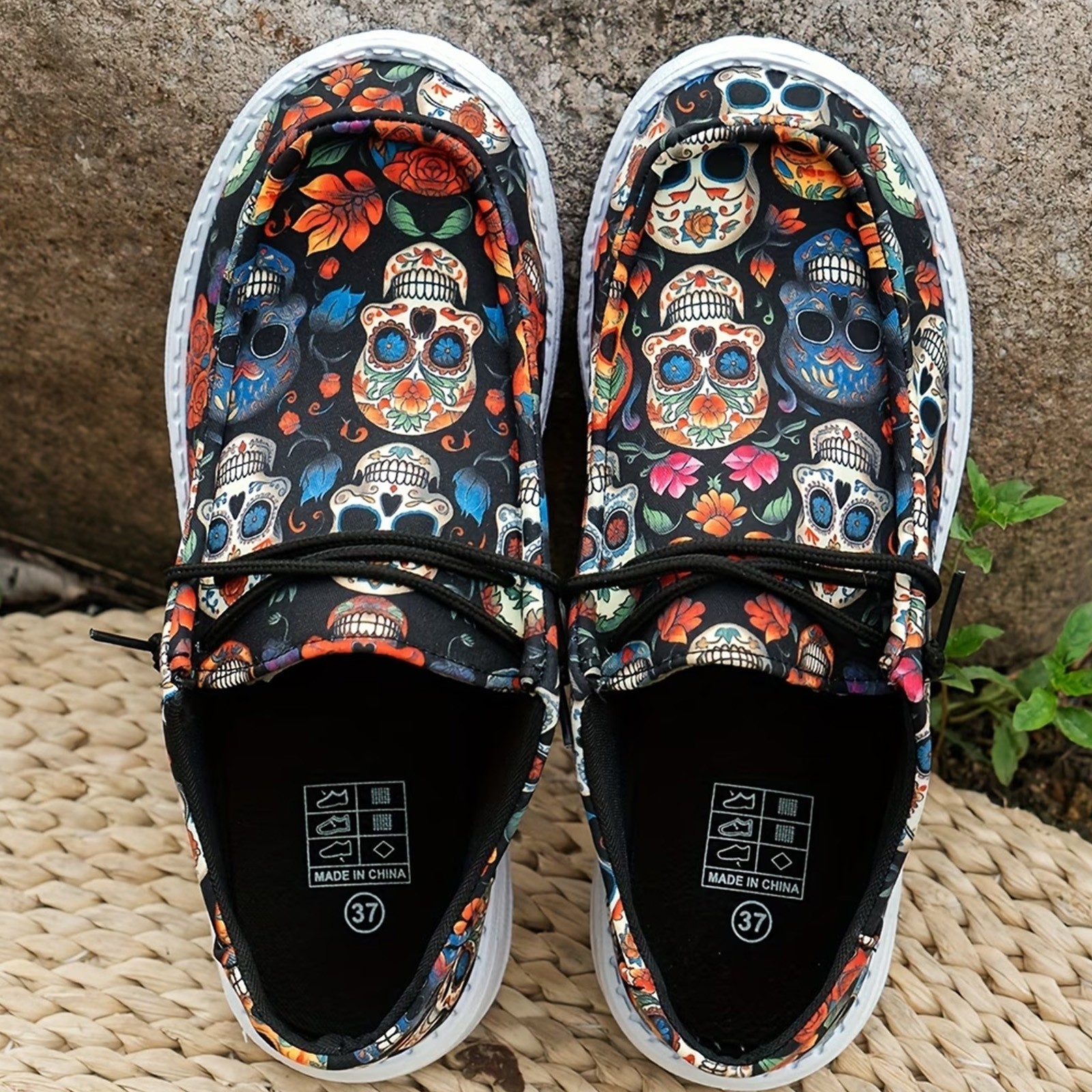Women’s Casual Lightweight Flat Boat Shoes Skull Print Breathable Canvas Shoes