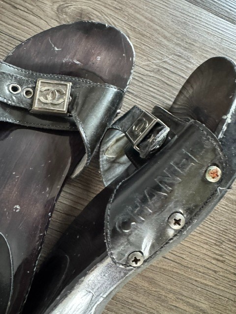 CHANEL Sandals Mules black patent leather size 6.5 US (37) used