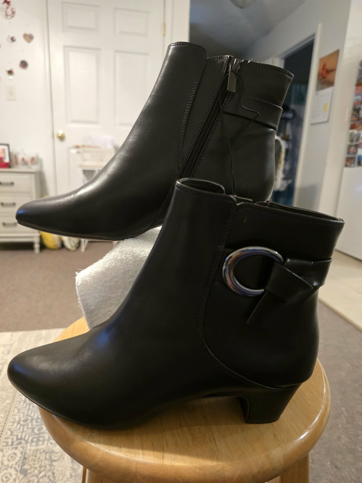 Geneva Brown Pointed Toe Women’s Ankle Boots Zip Buckle Accents 8 M
