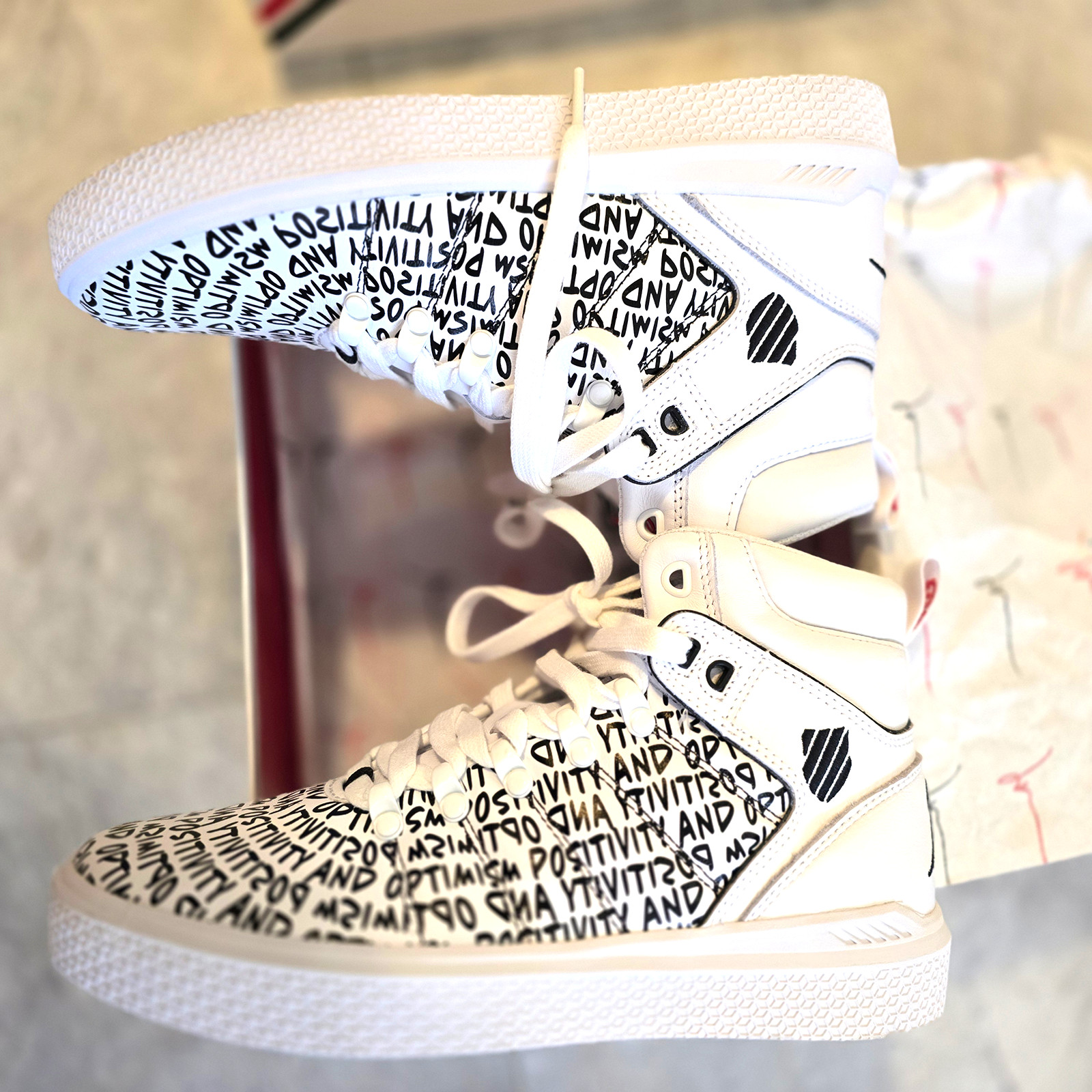 BRAND NEW K-SWISS GARY VEE 004 Positivity Optimism Rare Ltd Ed Sneakers 9 NIB