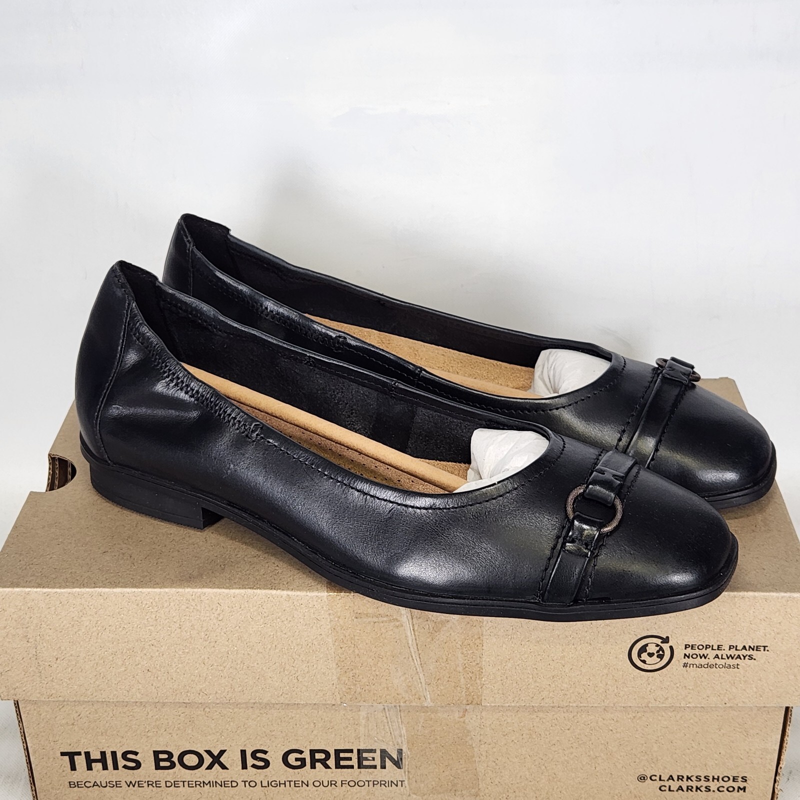 Size 8.5 – Clarks Lyrical Sky – Black Leather – Womens