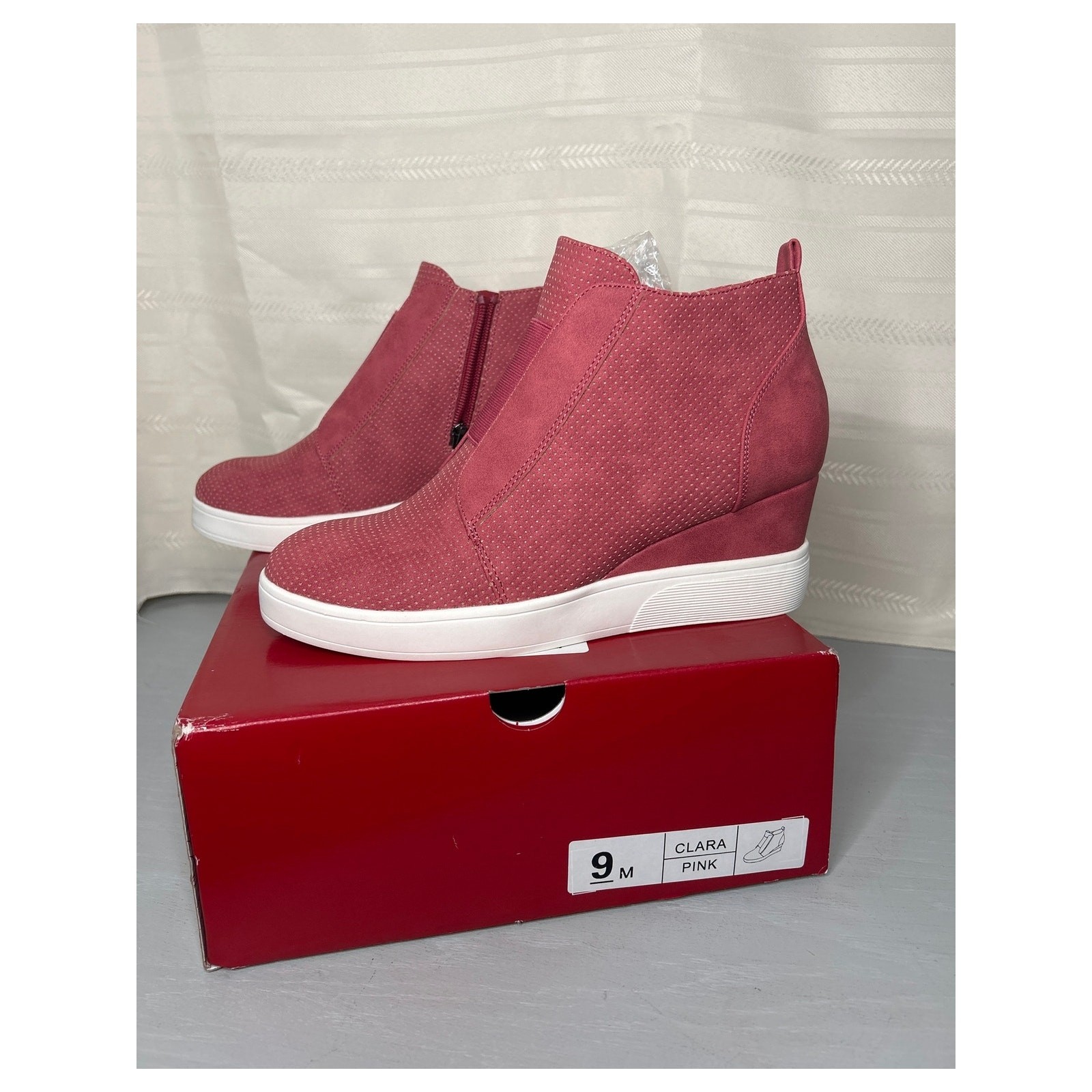 Journee Collection Clara Wedge Sneaker Pink Vegan Leather Size 9 M Inside Zip