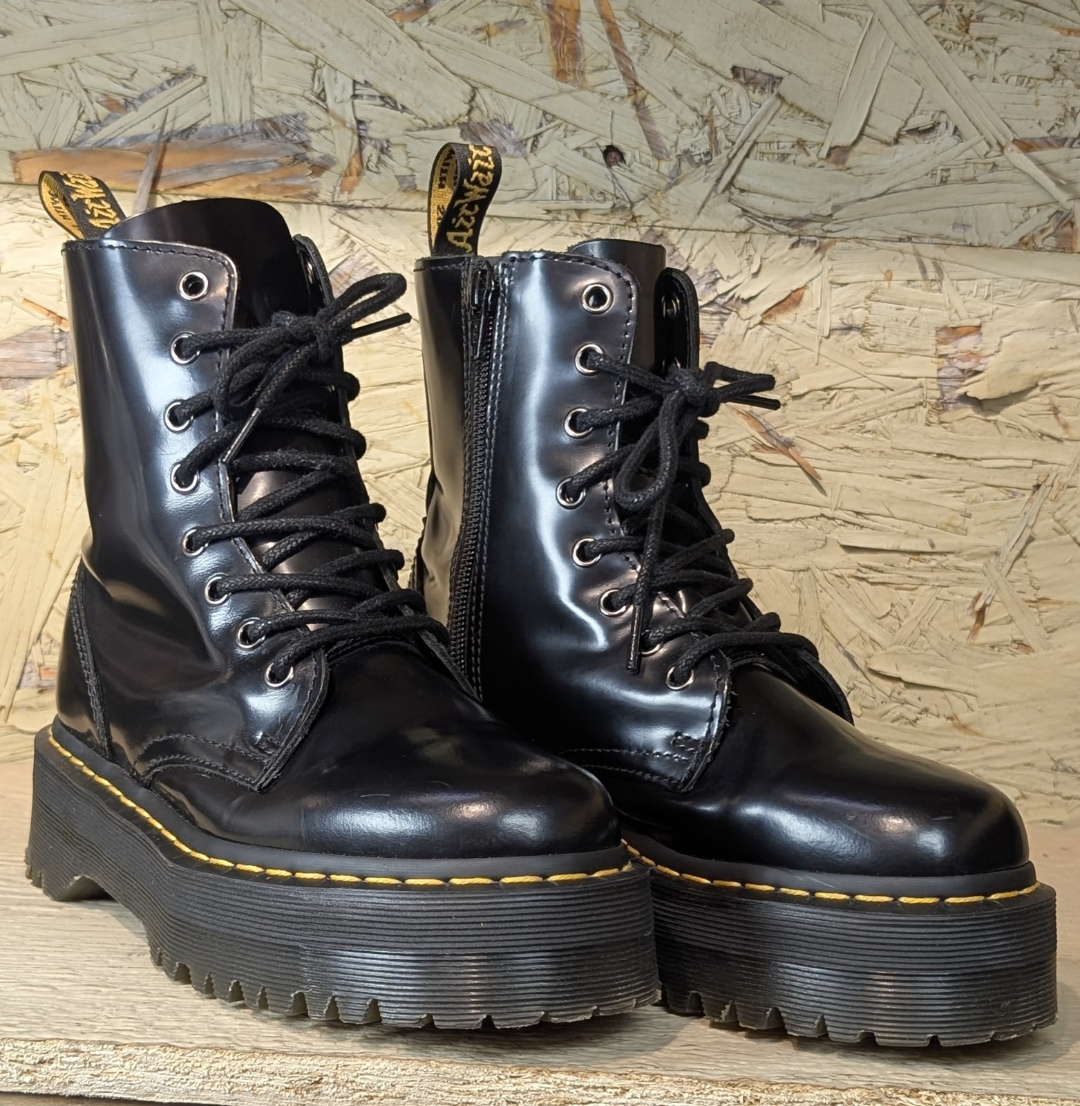 Dr Martens Womens Smooth Leather Chunky Platform Goth Grunge Combat Boots US 7