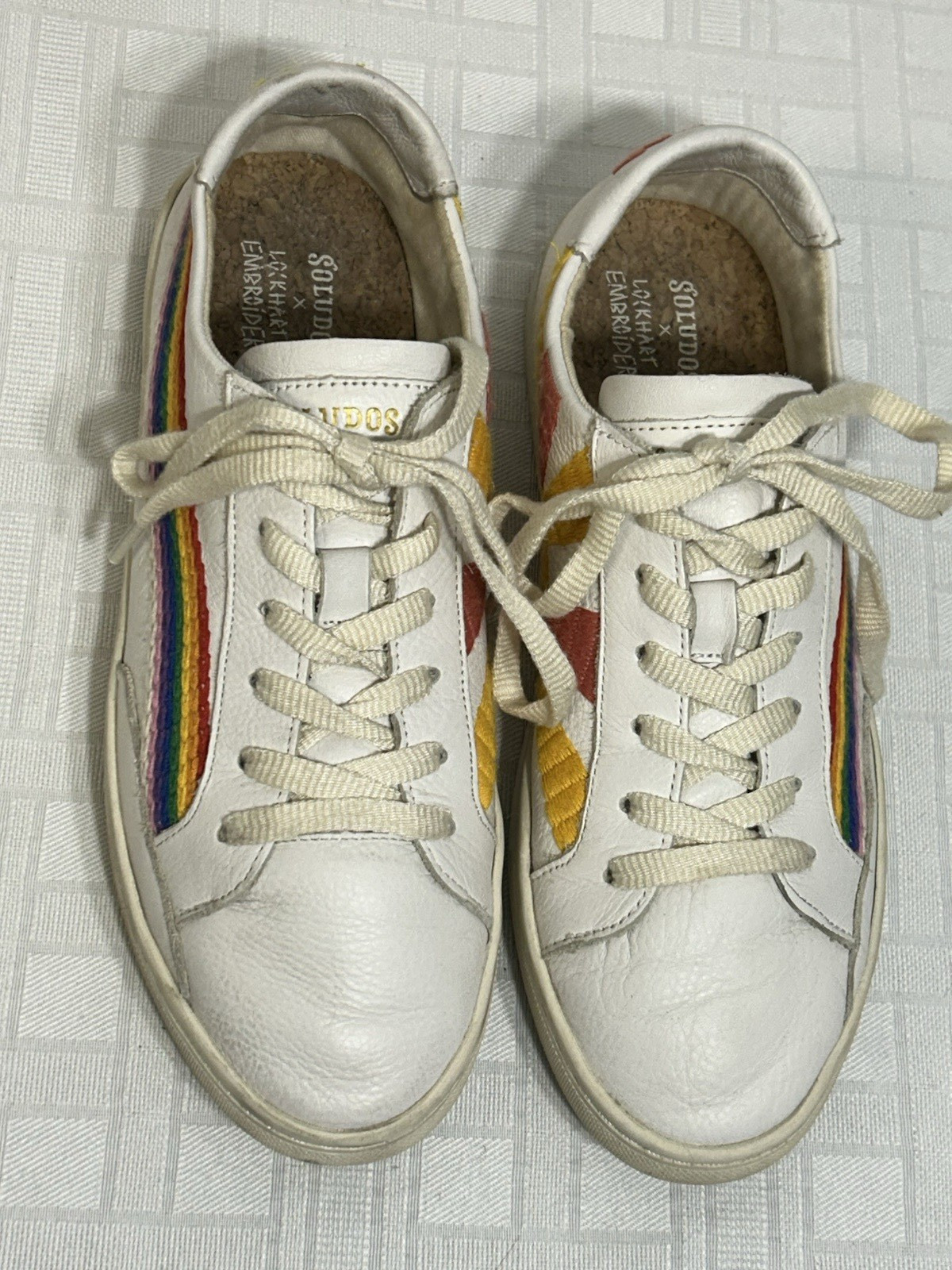 Soludos White Leather Shoe Women’s Size 9 Rainbow Sunrise Embroidery Retro 80s