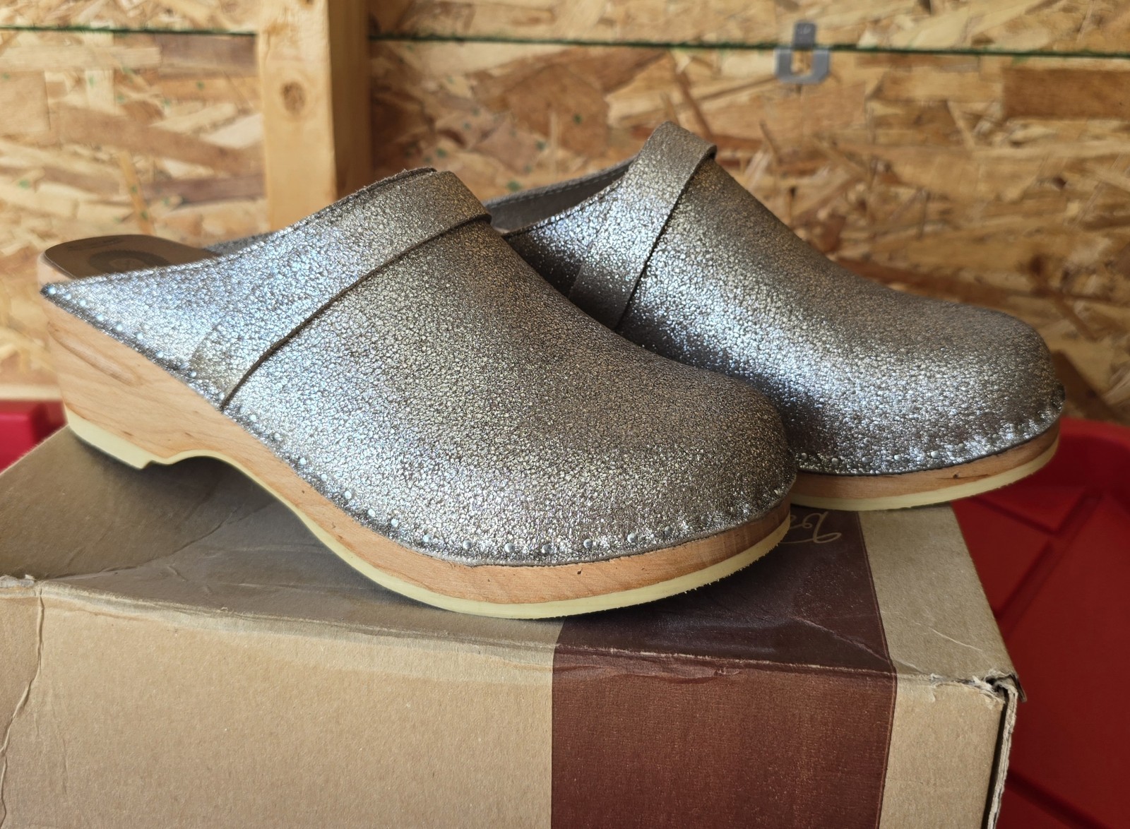 Swedish Troentorp Clogs Womens 37/7 Silver Shimmer Metallic Leather Wood Sole