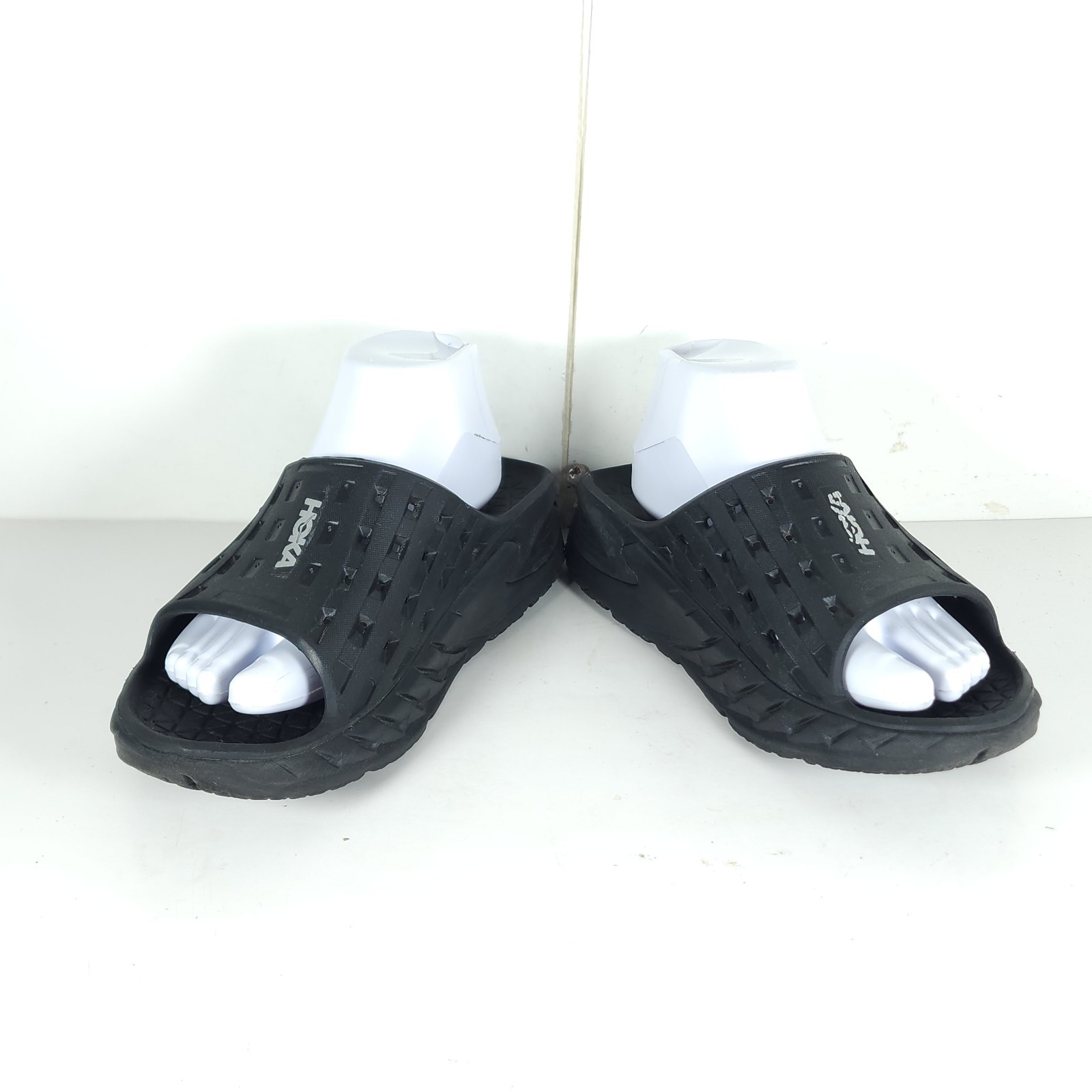 Hoka One One Ora Recovery W9 M7 Black Slide Comfort Sandals