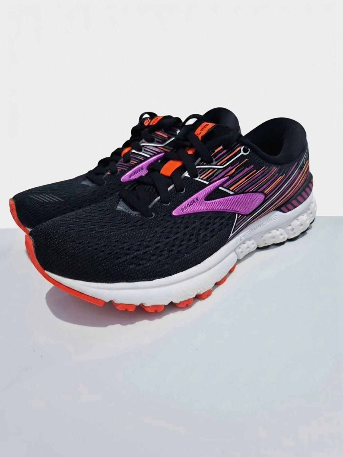 Brooks Adrenaline GTS 19 Running Shoes Black/Purple/Orange Medium B