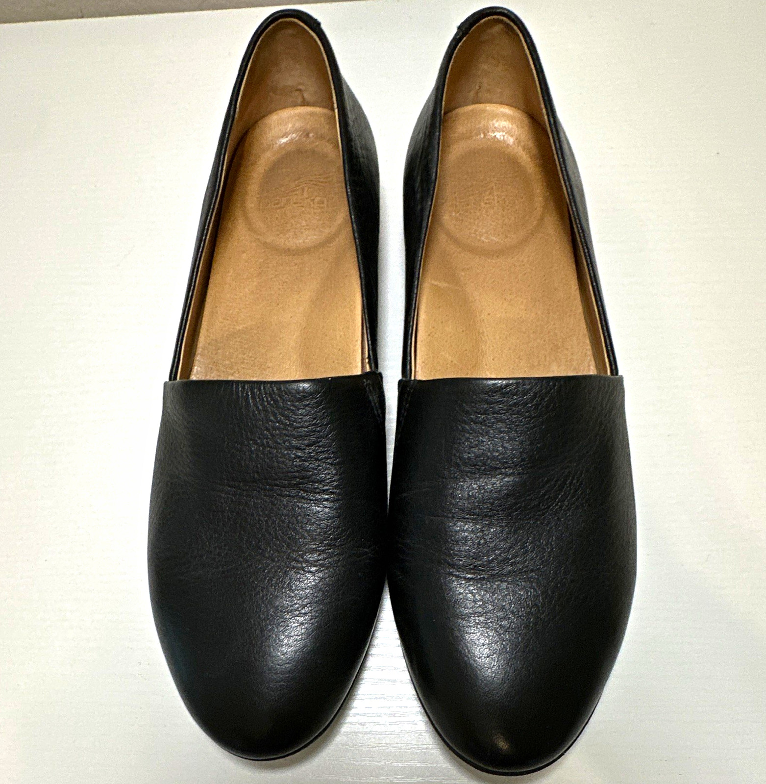 Dansko Black Leather Slip-On Loafer Flats Comfort Round Toe Women EU 39