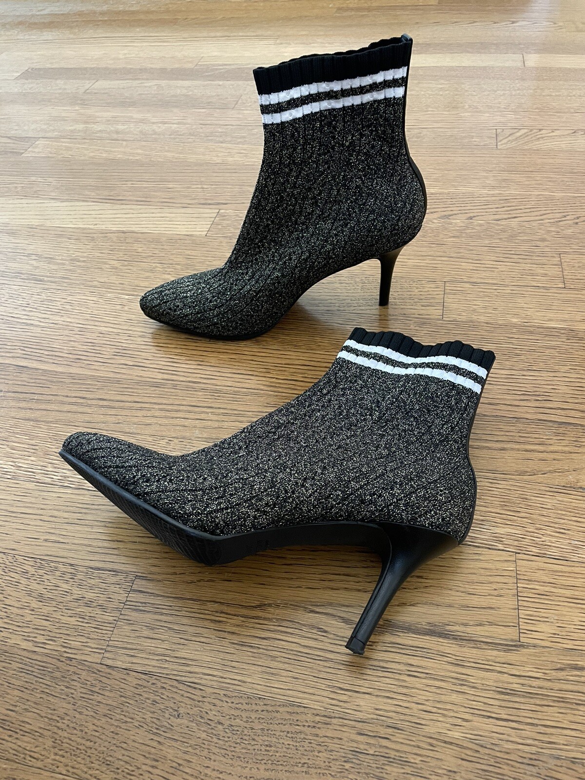 Stuart Weitzman Waverly Black Gold Metallic Sock Stretch Knit Ankle Booties 9