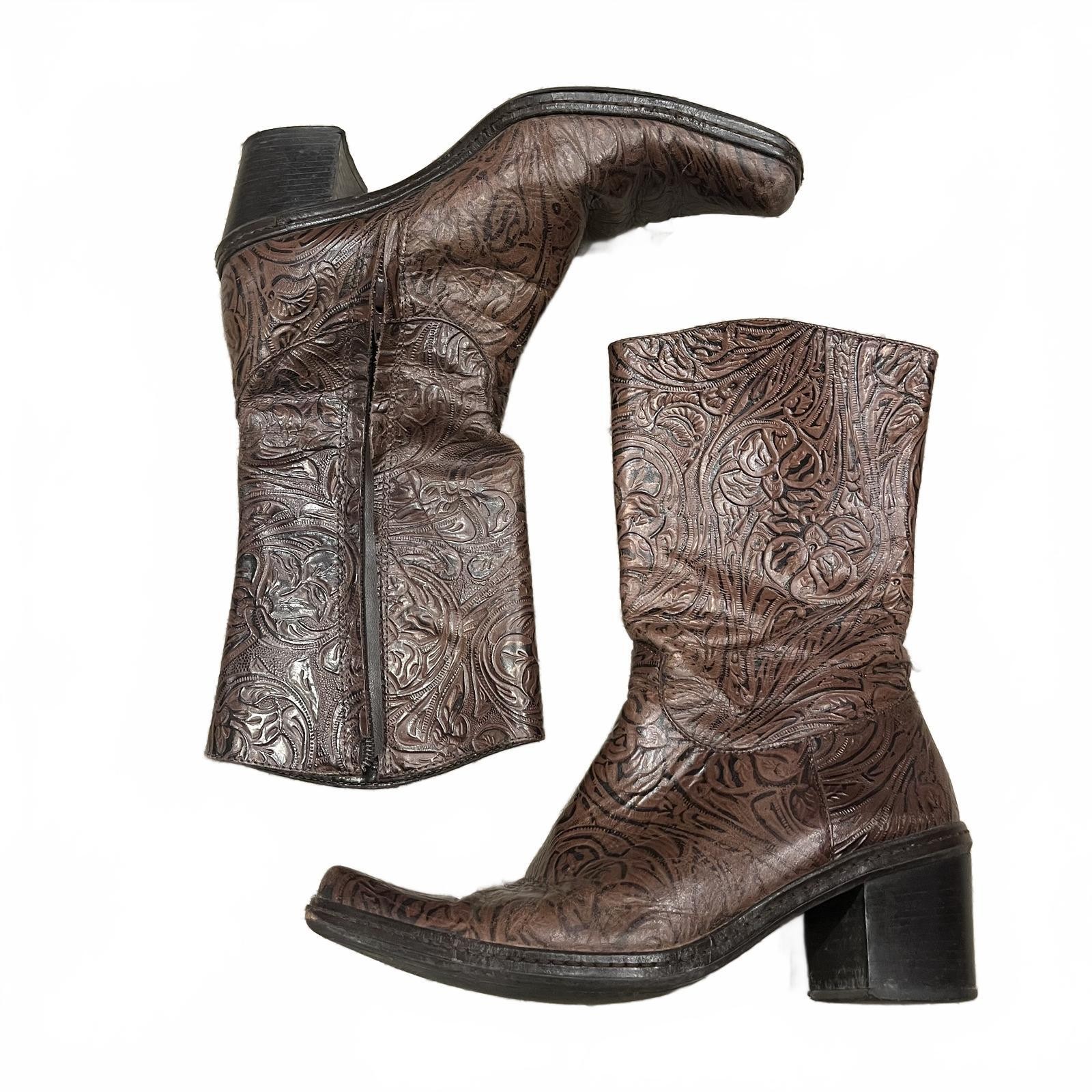 Gianni Bini Embossed Brown Leather Western Ankle Boots 6.5