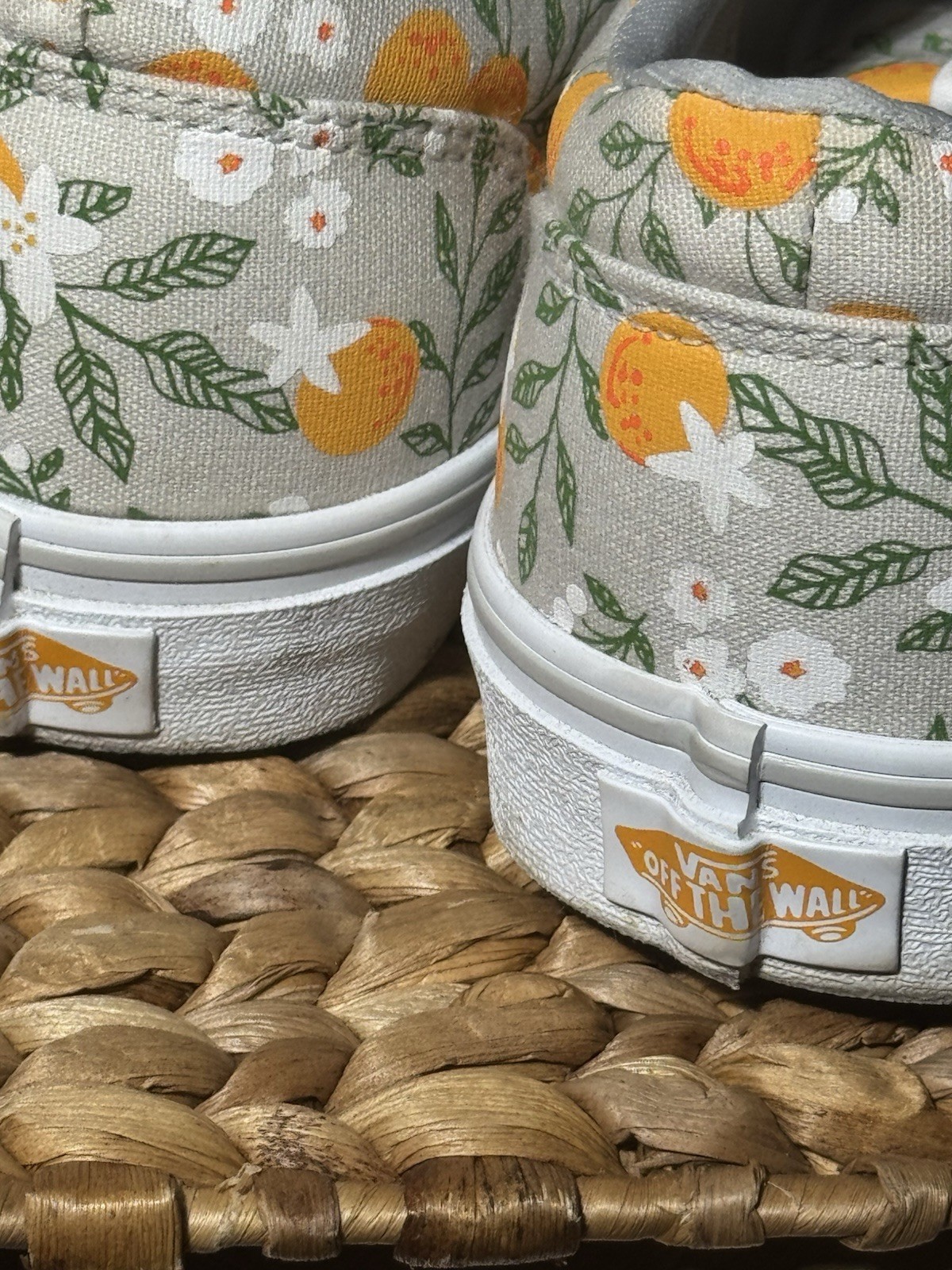 VANS Doheny Era Orange citrus floral low top sneakers womens size 9 canvas shoes